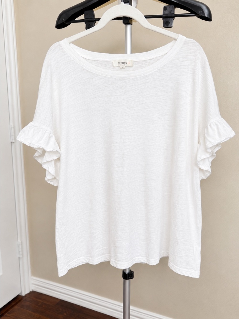 Umgee White Ruffle Sleeve Short Sleeve Top